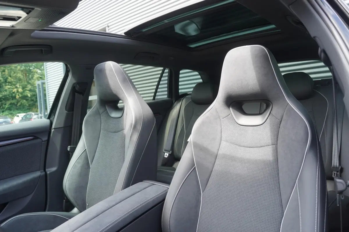1.5 TSI 204pk PHEV Sportline Business | Canton Soundsystem | Panoramadak
