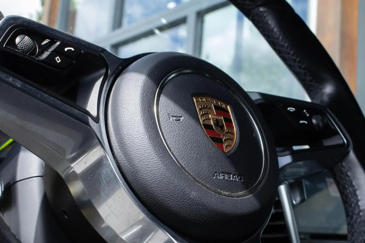 3.0 S E-Hybrid Platinum Edition|Pano|Stoelverwarming|Bose|