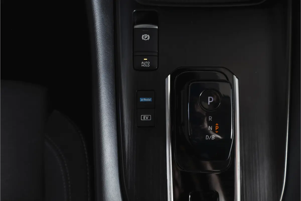 1.5 e-Power 190 PK Business Design | Pano | Dig. Cockpit | Adapt. Cruise | PDC | 360 Camera | NAV + App. Connect | ECC | DAB | LM 18" |