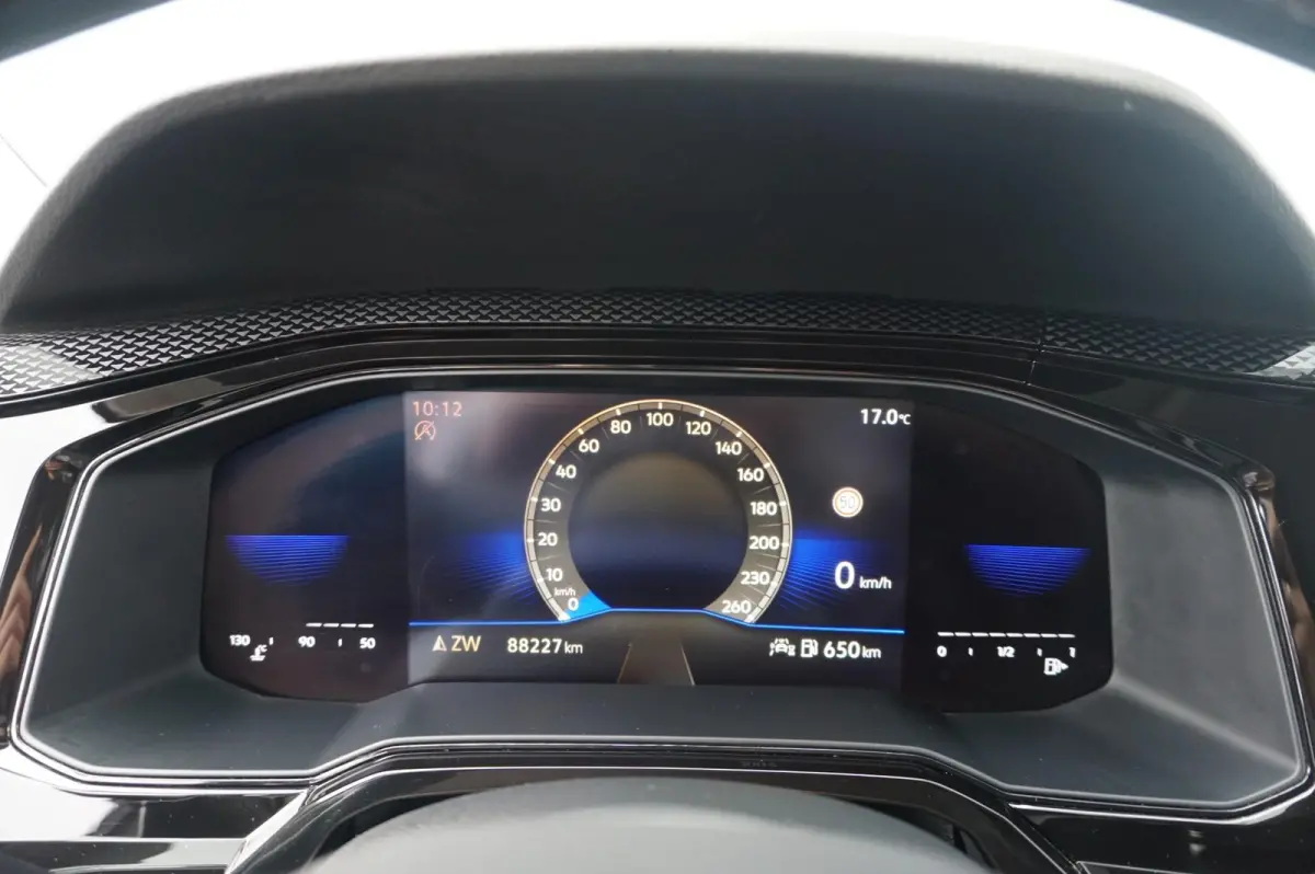 1.0 TSI 95pk Life | Trekhaak | Achteruitrijcamera | Stoelverwarming | Keyless