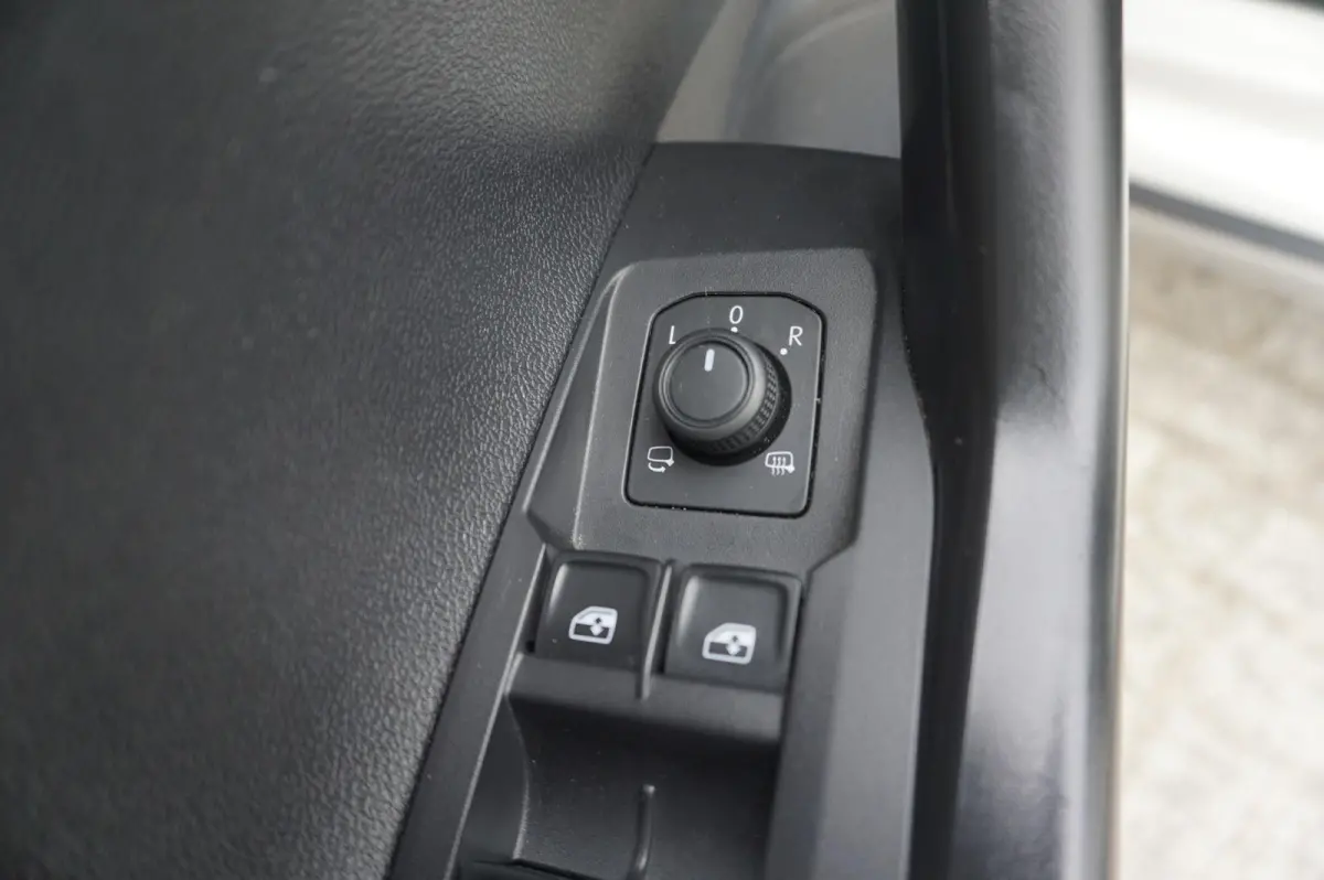1.0 TSI 95pk Life | Trekhaak | Achteruitrijcamera | Stoelverwarming | Keyless