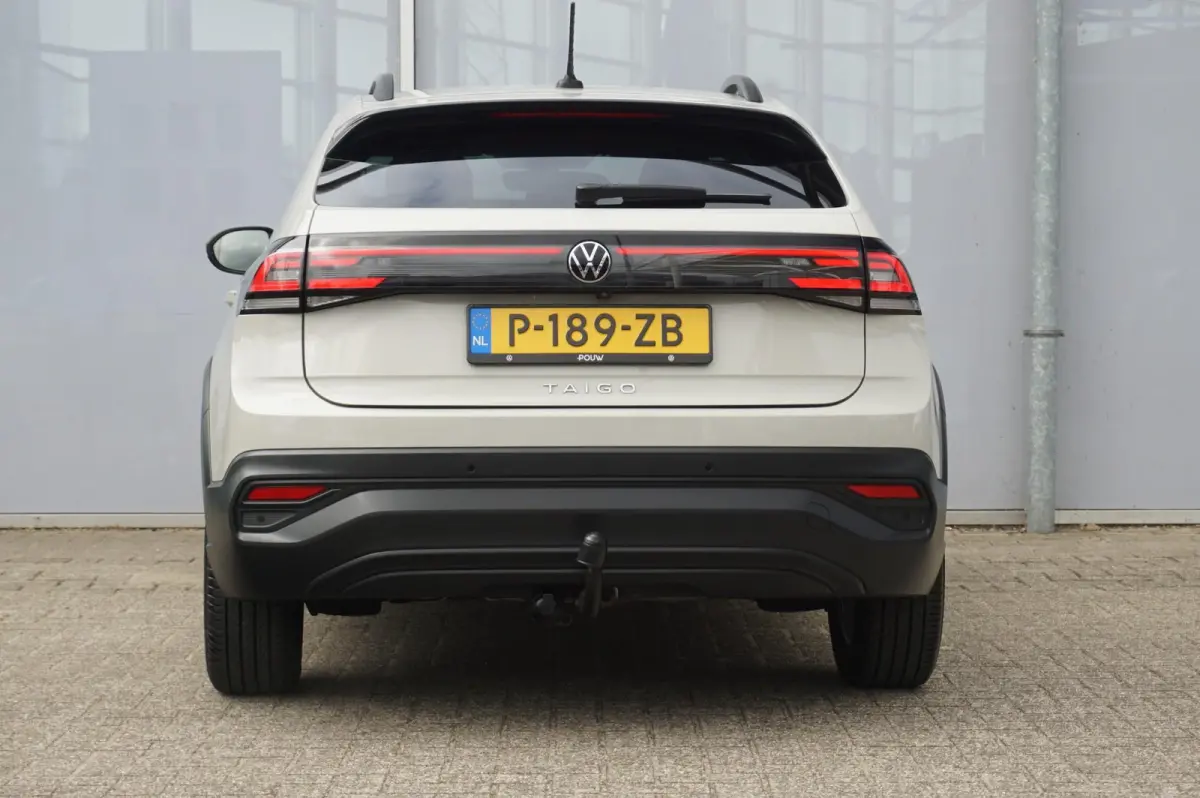1.0 TSI 95pk Life | Trekhaak | Achteruitrijcamera | Stoelverwarming | Keyless
