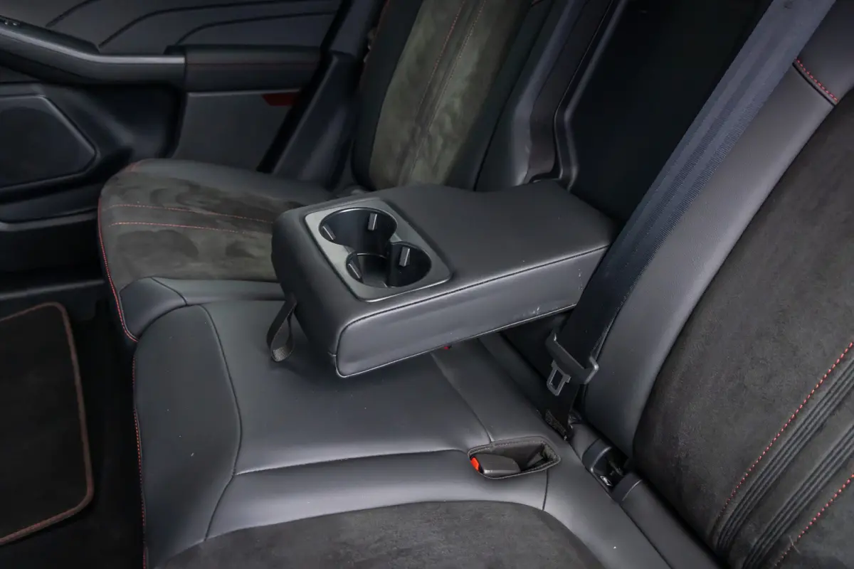 2.5 PHEV ST-Line X | 360 camera | B&O | Memory | Winter pakket | Cruise control adaptief | Keyless | Dgitaal dashboard | Dodehoek detectie | Apple Carplay/Android Auto | Apple Carplay/Androi
