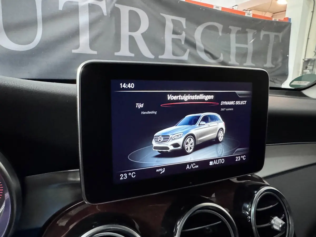 250 d 4MATIC AMG Burmester Panoramadak Luchtvering