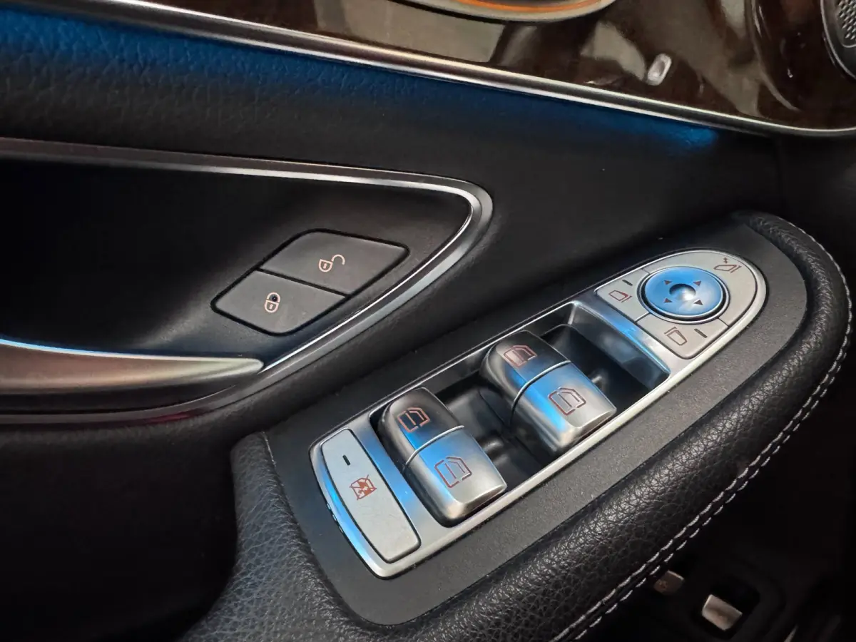 250 d 4MATIC AMG Burmester Panoramadak Luchtvering