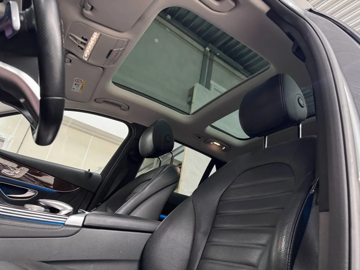 250 d 4MATIC AMG Burmester Panoramadak Luchtvering