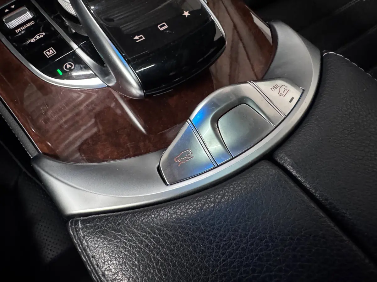 250 d 4MATIC AMG Burmester Panoramadak Luchtvering