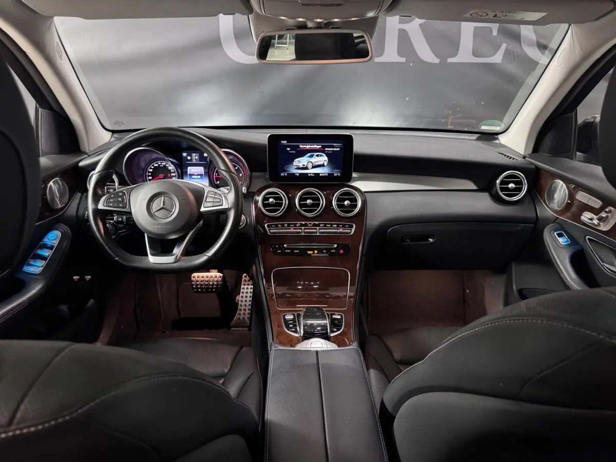 250 d 4MATIC AMG Burmester Panoramadak Luchtvering