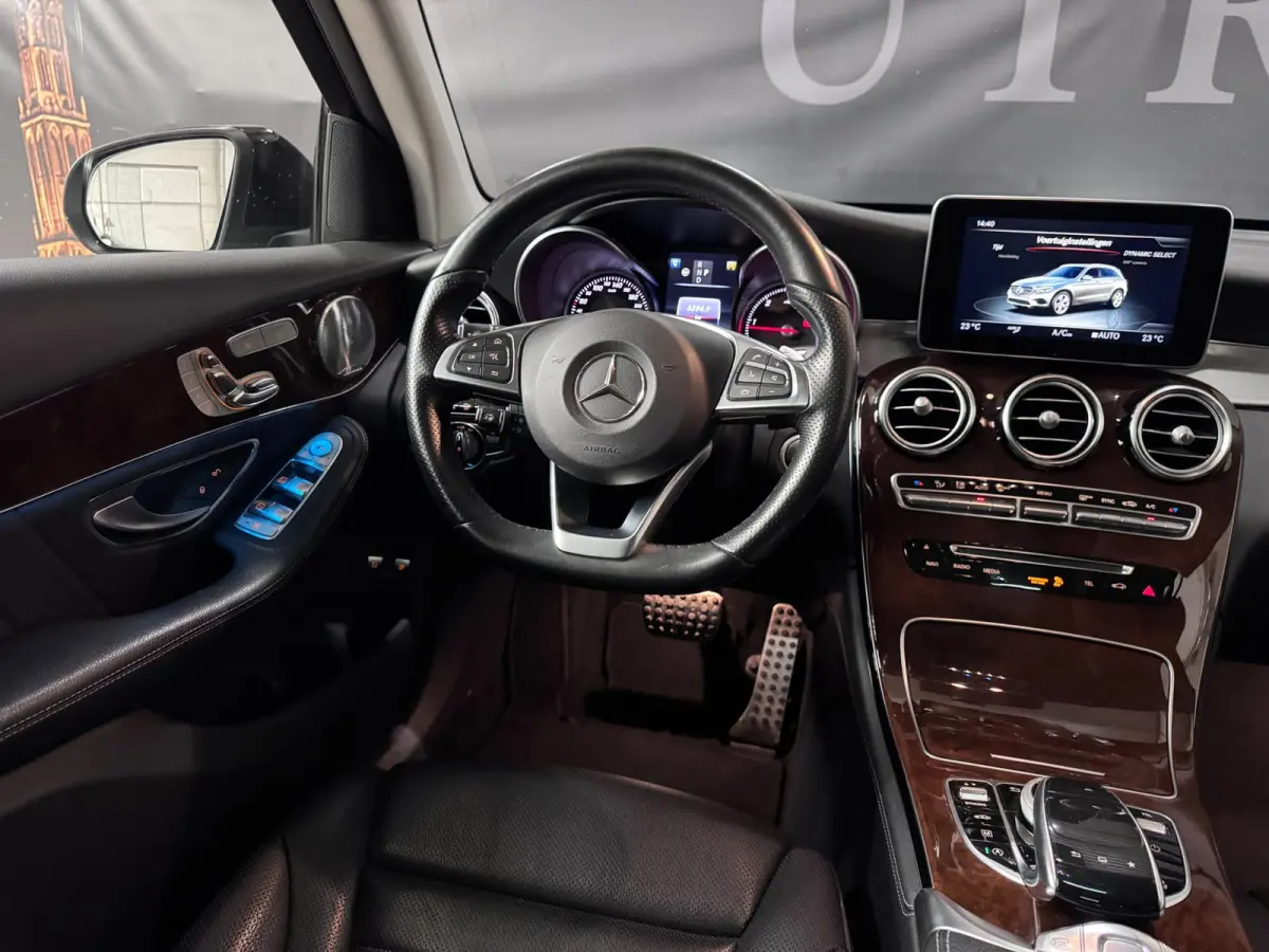 250 d 4MATIC AMG Burmester Panoramadak Luchtvering