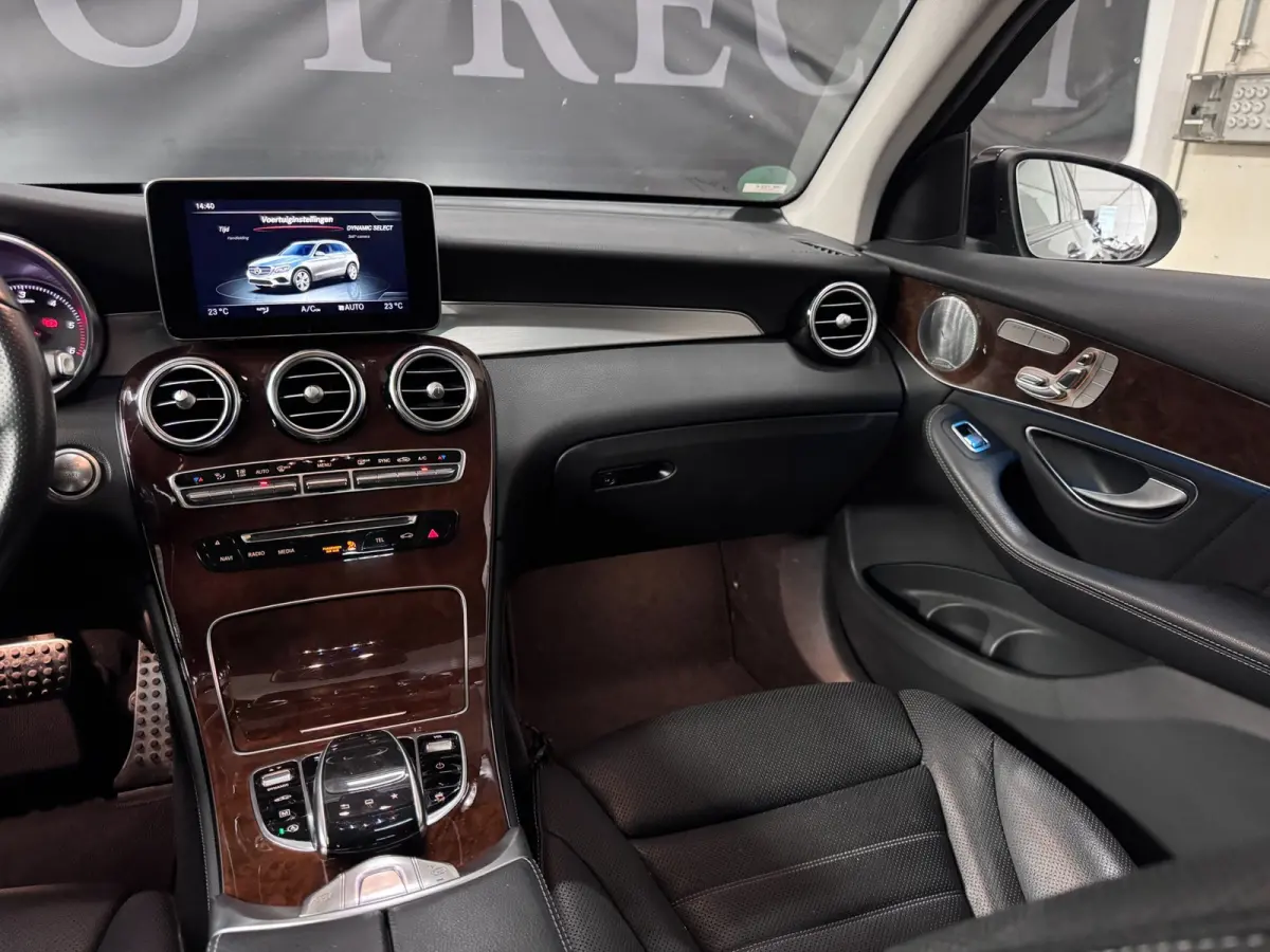 250 d 4MATIC AMG Burmester Panoramadak Luchtvering