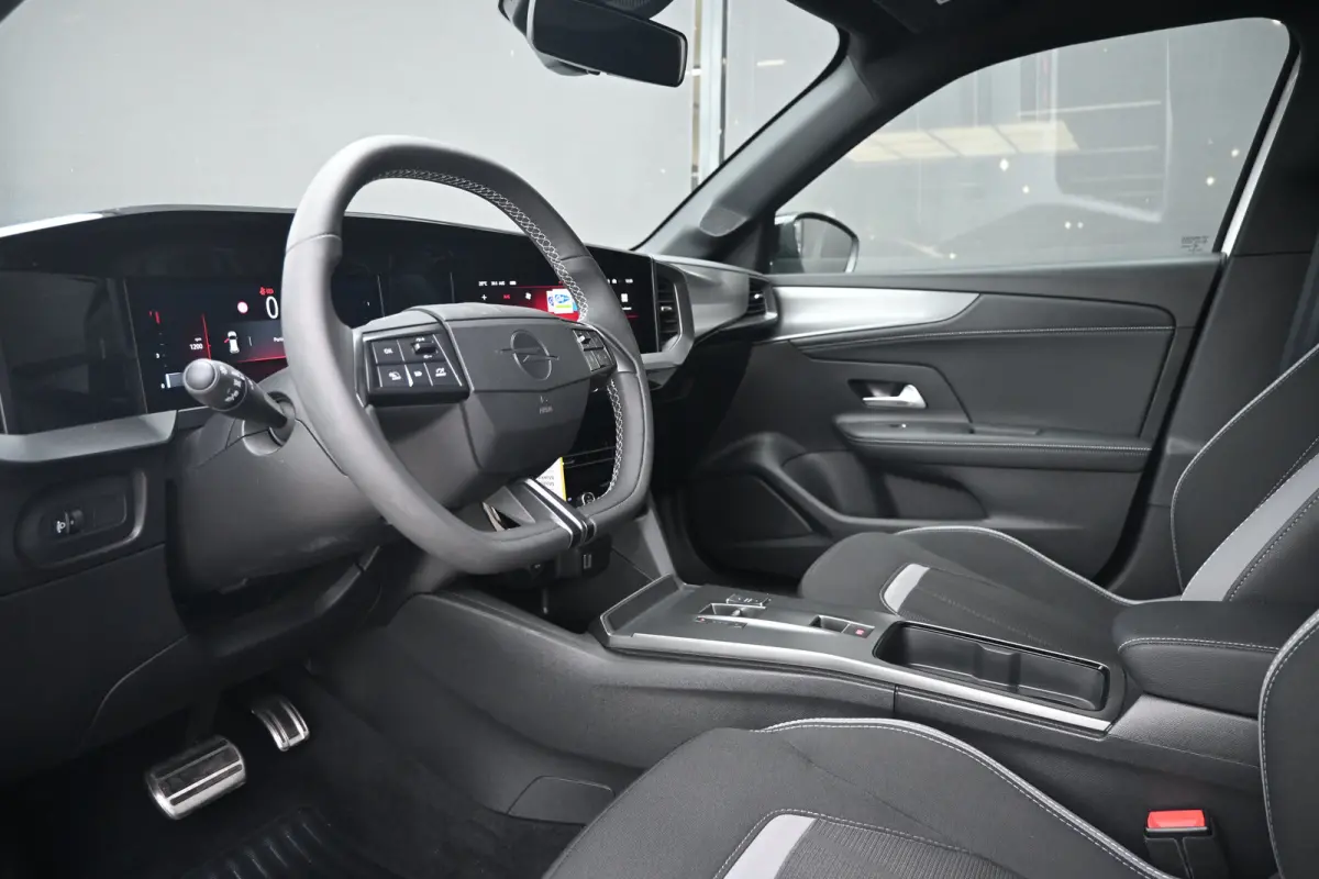 1.2 Turbo GS 130pk Automaat | Navigatie by App | Climate Control | Full-LED | Achteruitrijcamera | !!