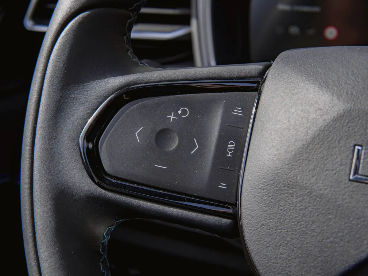 1.5 Black Edition Panoramadak|360° Camera|ACC|Stoelverwarming|Navi|Carplay