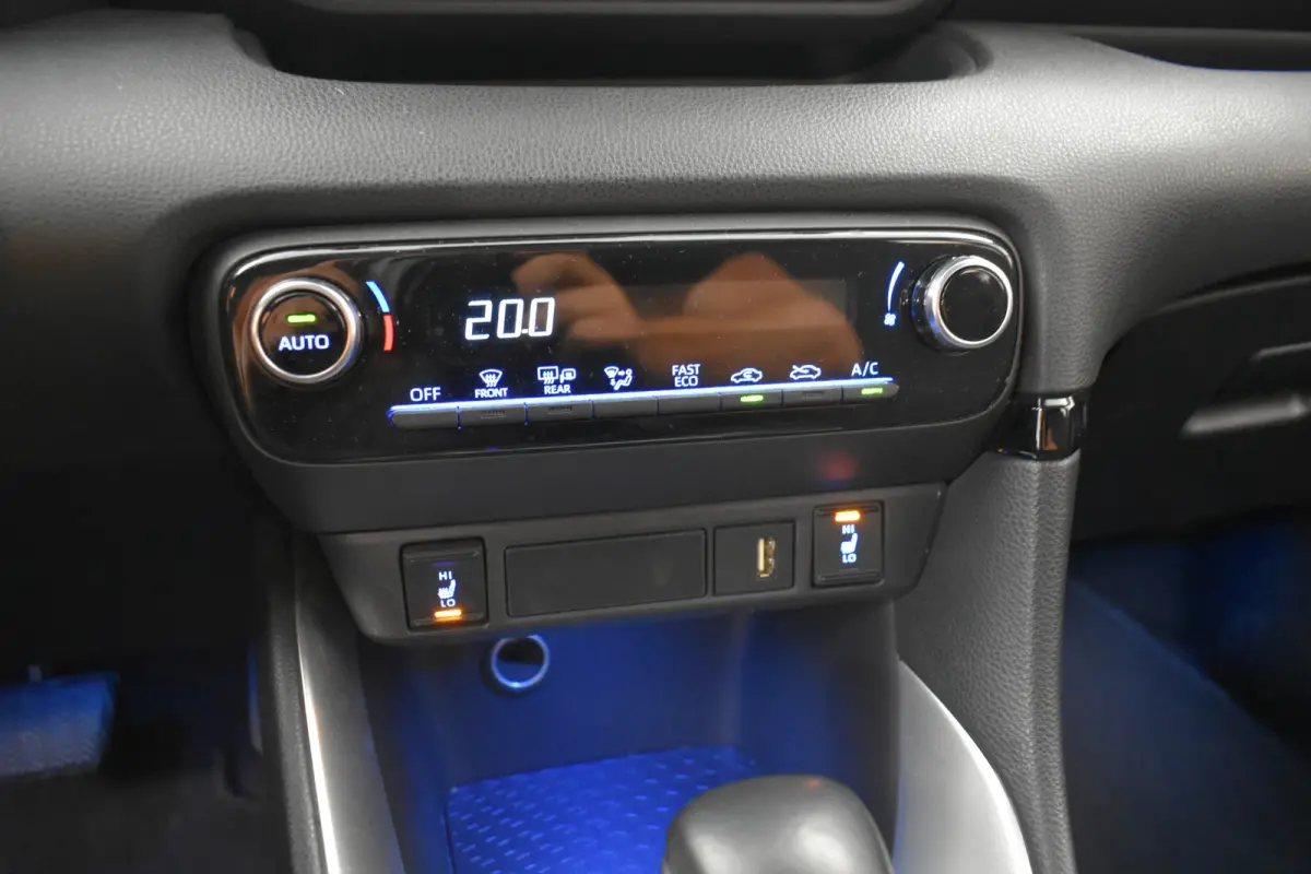 1.5 Hybrid 115 First Edition Camera Cruise contr Stoel Verwarming