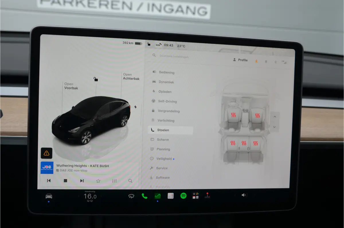 Long Range AWD 75 kWh Trekhaak (1.600kg), AutoPilot3.0 Ryzen