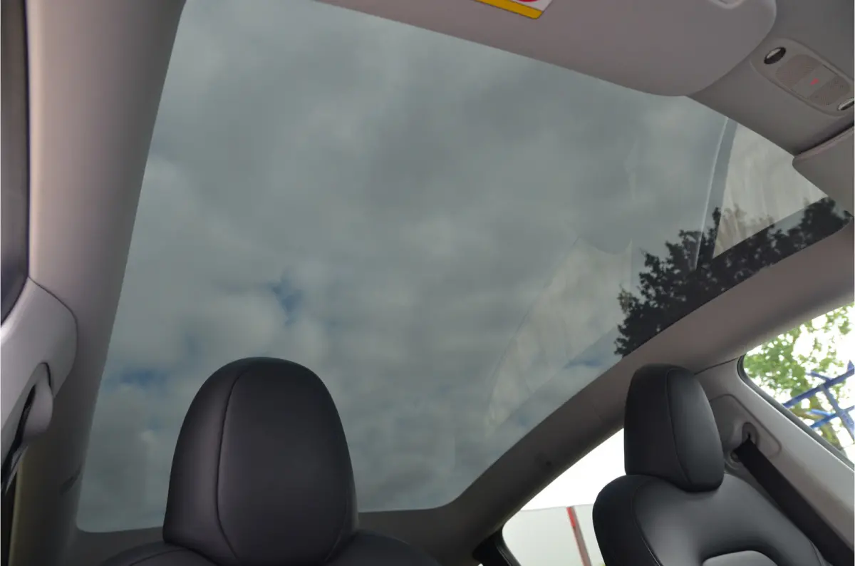 Long Range AWD 75 kWh Trekhaak (1.600kg), AutoPilot3.0 Ryzen