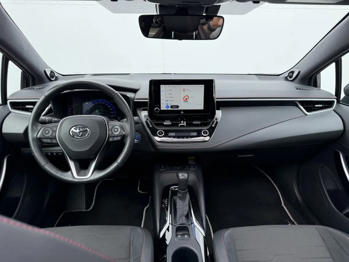 2.0 Hybrid Executive | Pano | HUD | ACC | JBL | Keyless | 18 inch