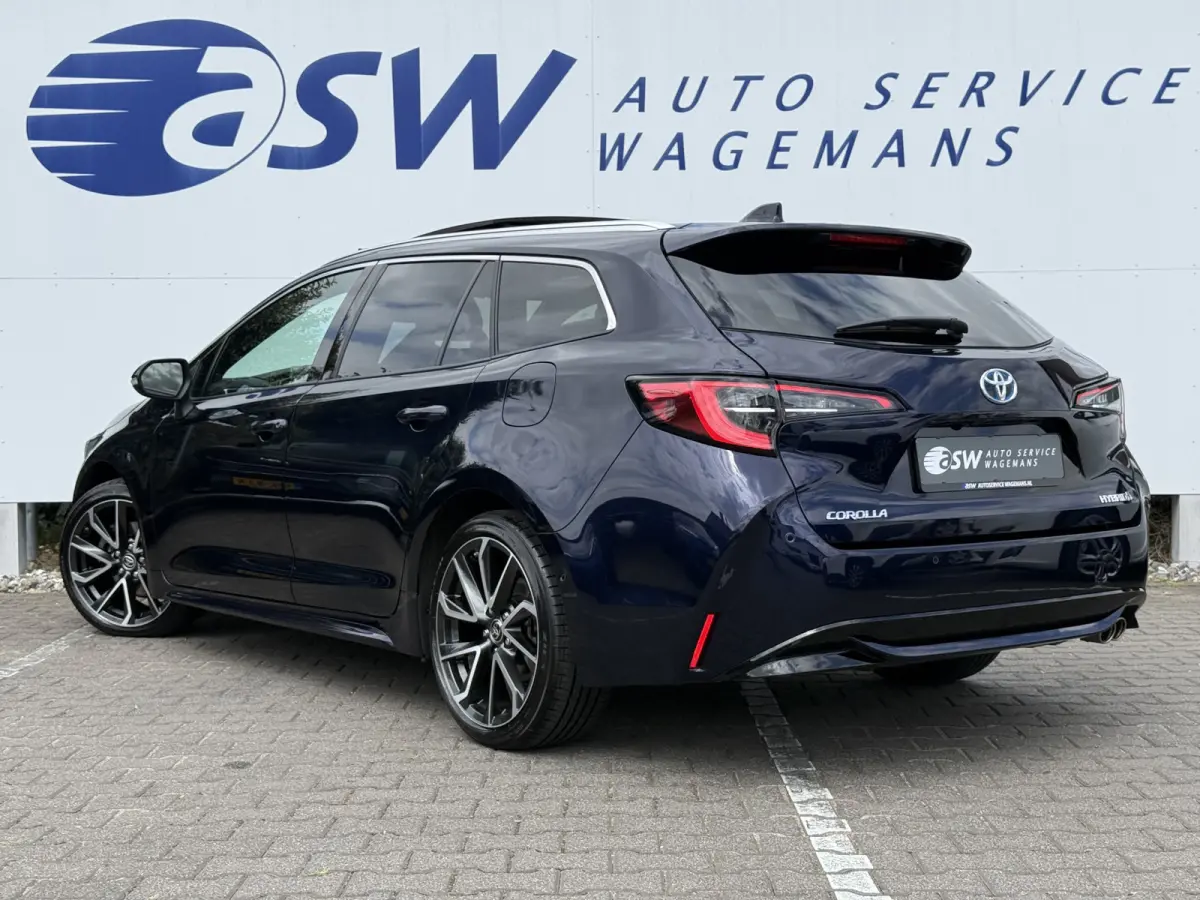2.0 Hybrid Executive | Pano | HUD | ACC | JBL | Keyless | 18 inch