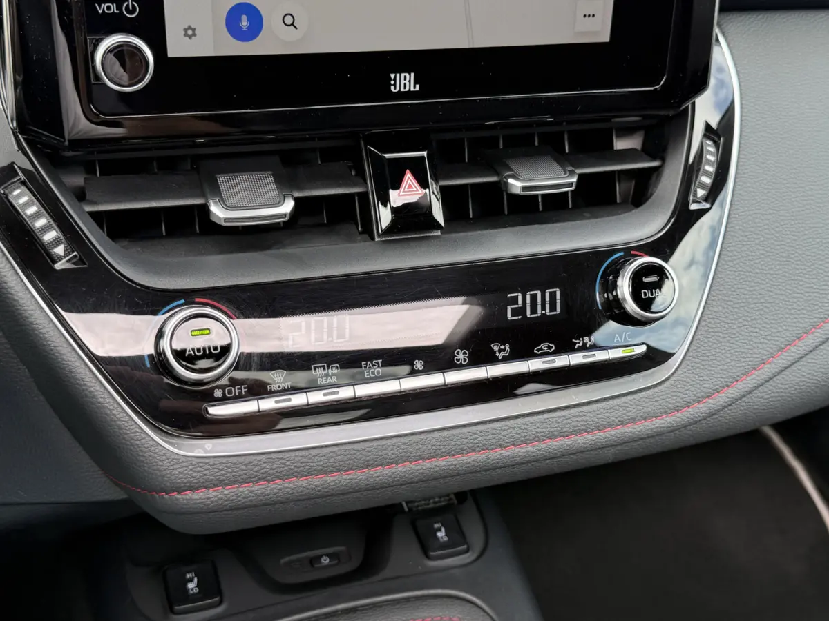 2.0 Hybrid Executive | Pano | HUD | ACC | JBL | Keyless | 18 inch