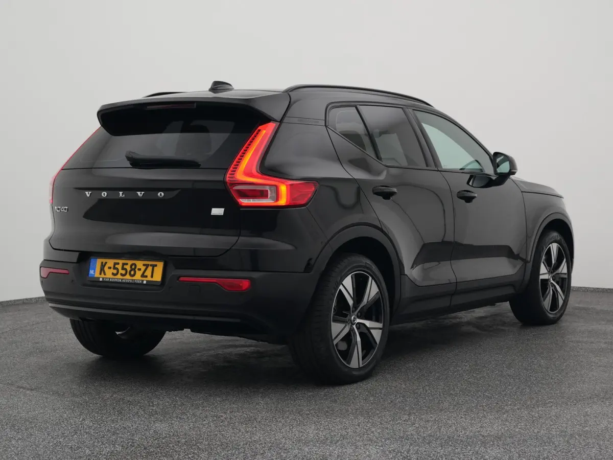 Recharge P8 AWD R-Design | CAMERA | KEYLESS | STOEL- EN STUURVERW.