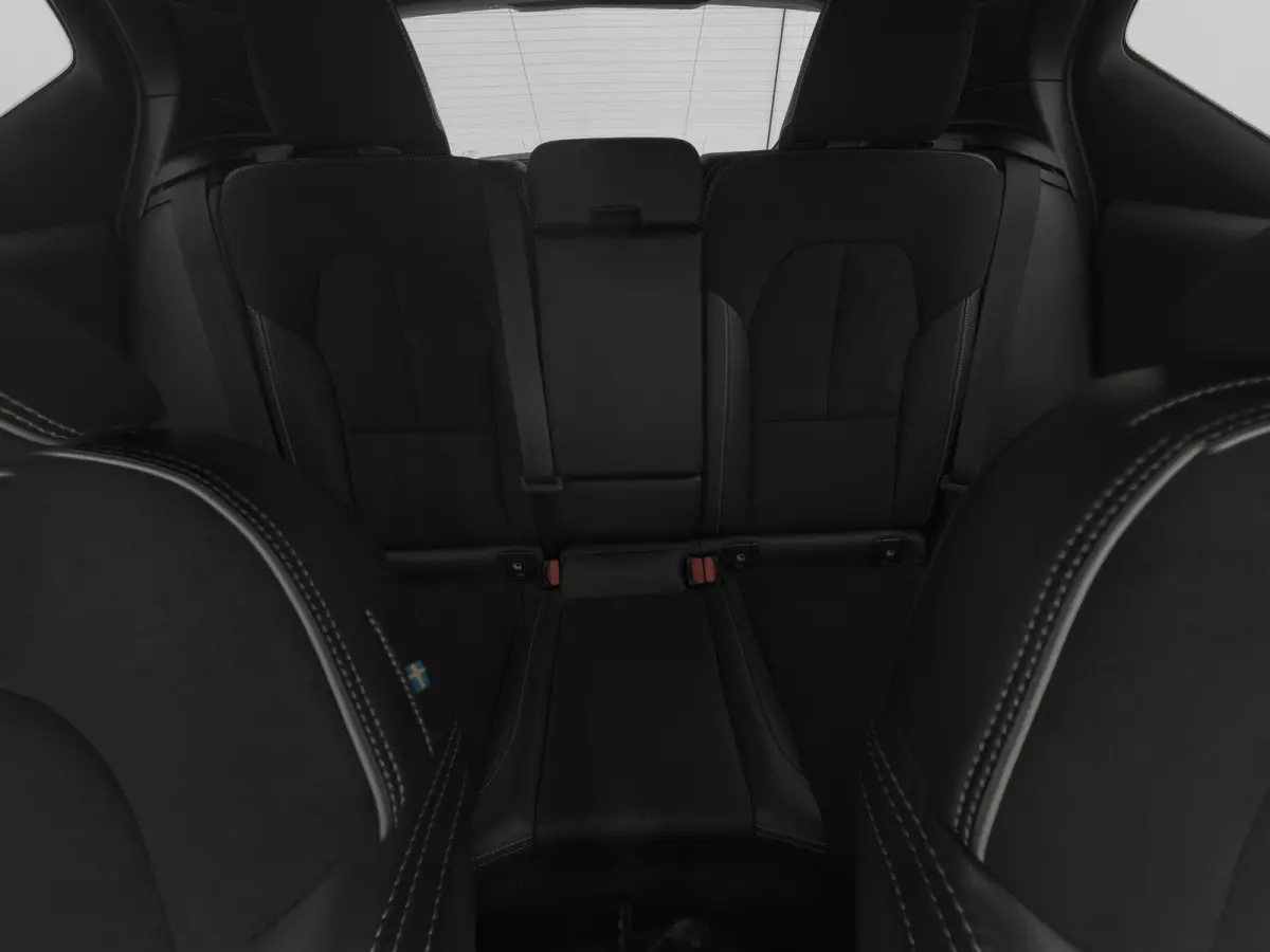 Recharge P8 AWD R-Design | CAMERA | KEYLESS | STOEL- EN STUURVERW.
