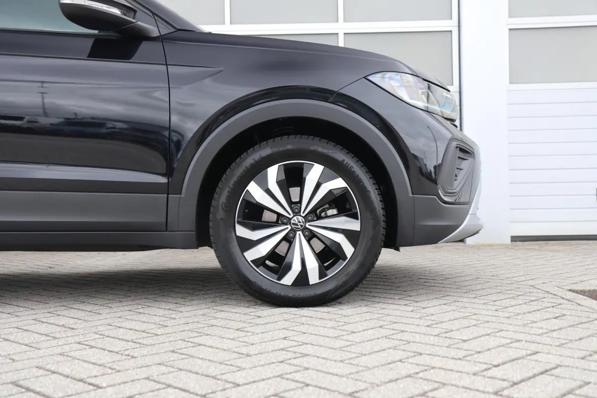 1.0 TSI 95pk Life Edition | Trekhaak | App Connect | Achteruitrijcamera | Clima | Stoelverwarming