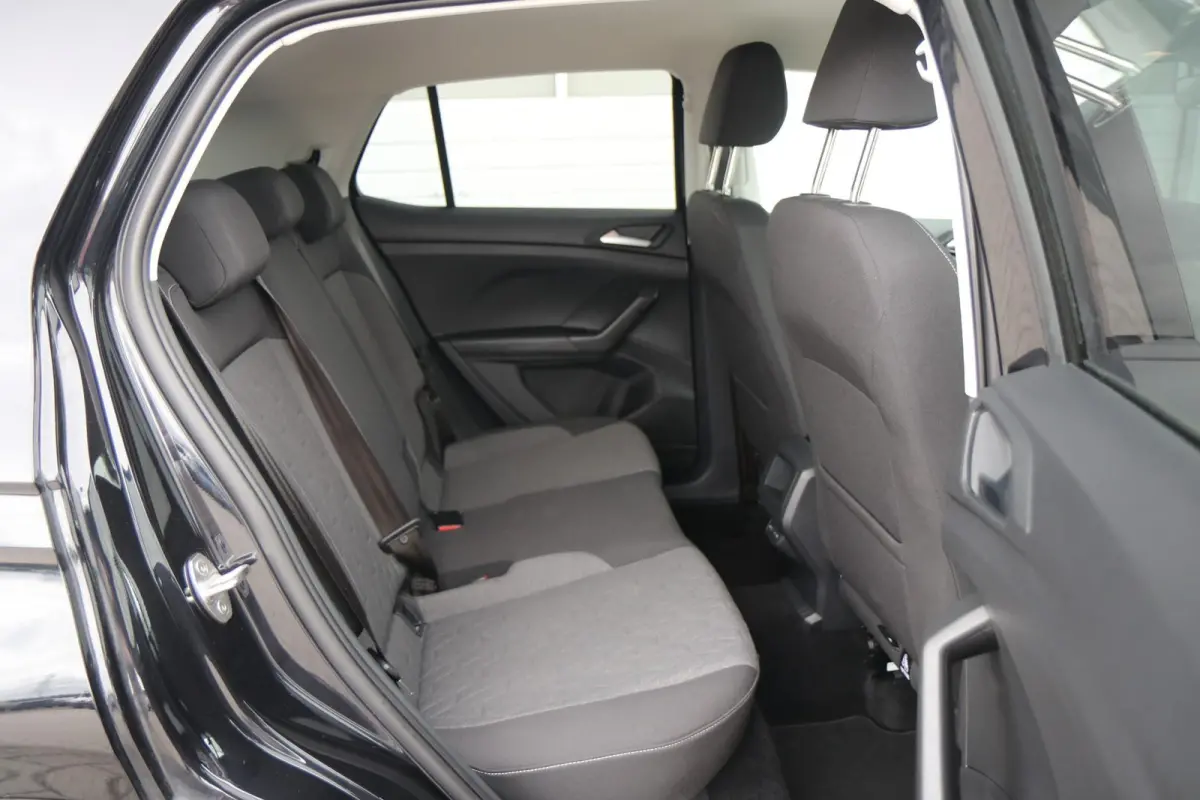 1.0 TSI 95pk Life Edition | Trekhaak | App Connect | Achteruitrijcamera | Clima | Stoelverwarming
