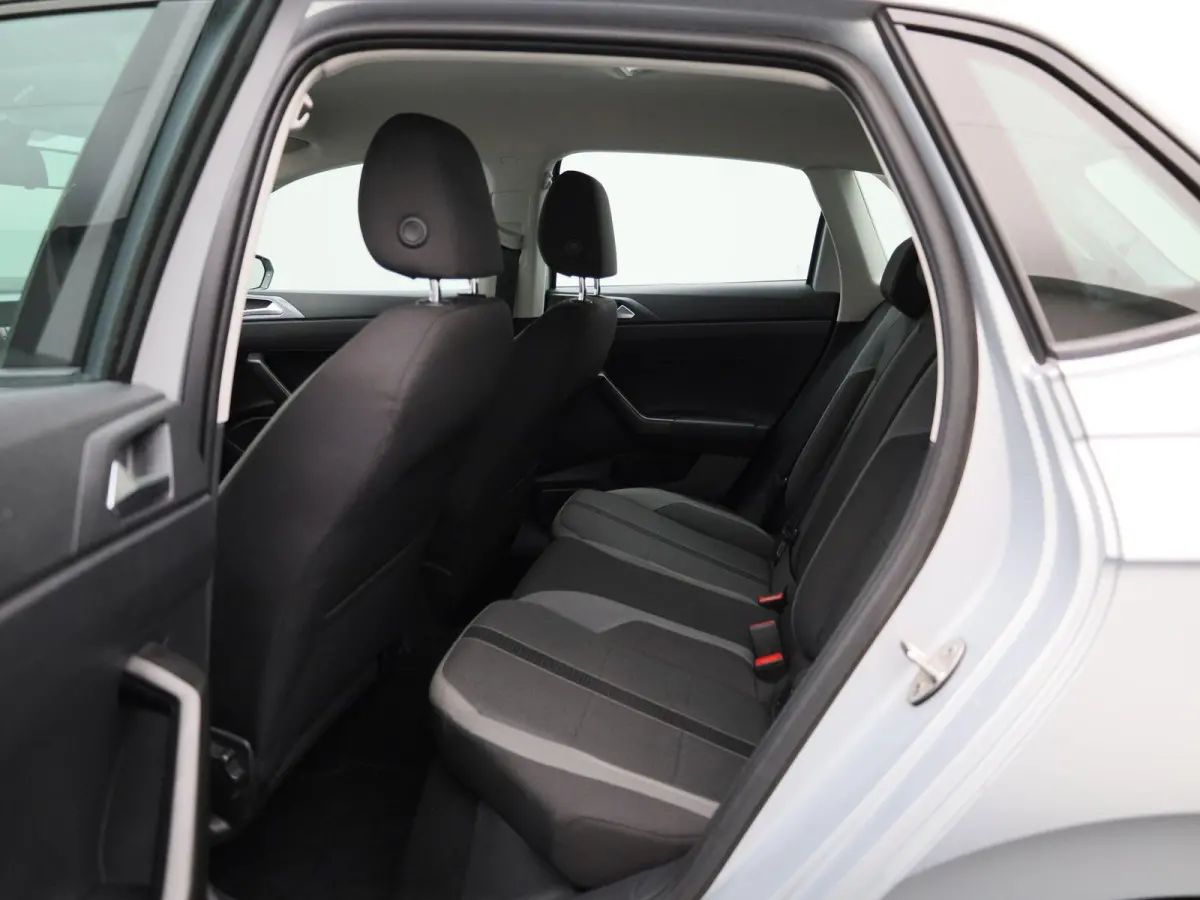 1.0 TSI Highline 95 PK| Origineel Nederlands | Apple Carplay | Android Auto | Climatronic | Parkeersensoren Voor & Achter | Adaptieve Cruise Control