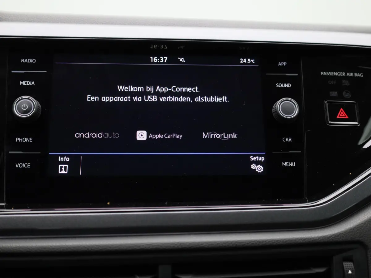 1.0 TSI Highline 95 PK| Origineel Nederlands | Apple Carplay | Android Auto | Climatronic | Parkeersensoren Voor & Achter | Adaptieve Cruise Control