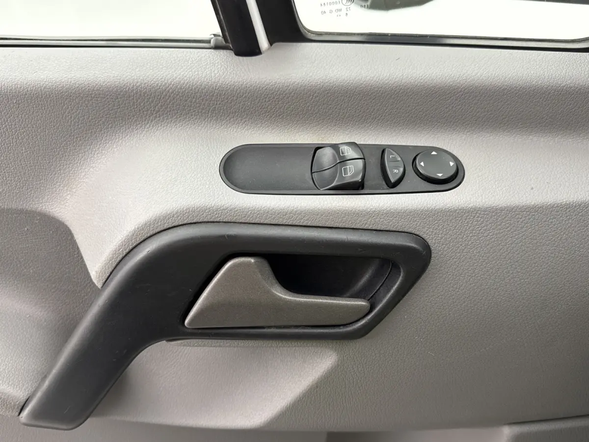 516 2.2 CDI 432 Clixtar N1 Bakwagen Laadklep 2900kg laadvermogen Automaat Cruise Control