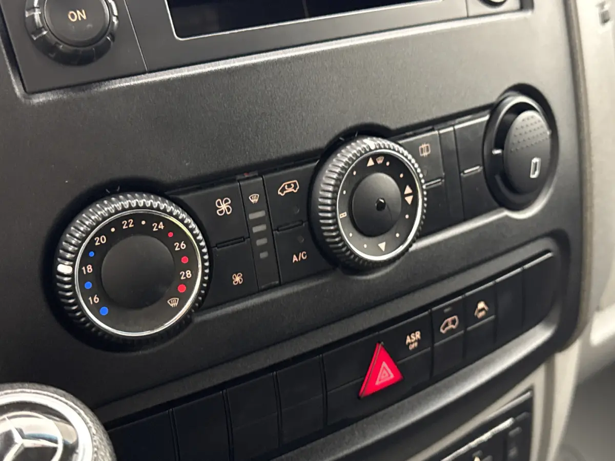 516 2.2 CDI 432 Clixtar N1 Bakwagen Laadklep 2900kg laadvermogen Automaat Cruise Control