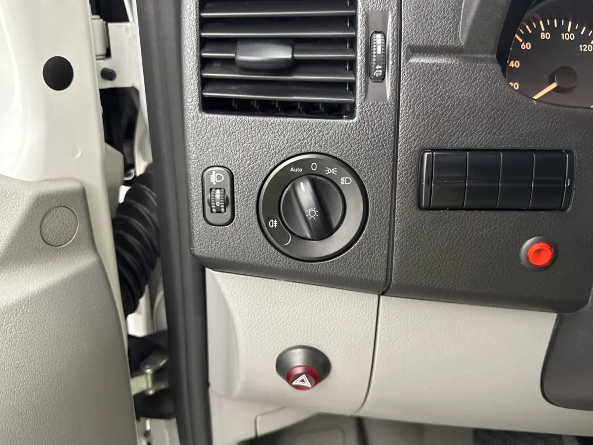 516 2.2 CDI 432 Clixtar N1 Bakwagen Laadklep 2900kg laadvermogen Automaat Cruise Control