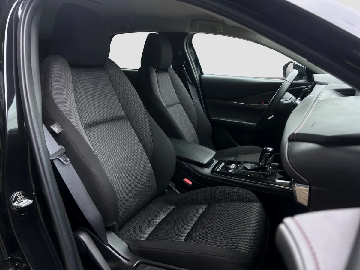 2.0 e-SkyActiv-G M Hybrid Sportive | Adap. Cruise Control | Camera | HUD | BOSE Audio | Stoelverwarming |