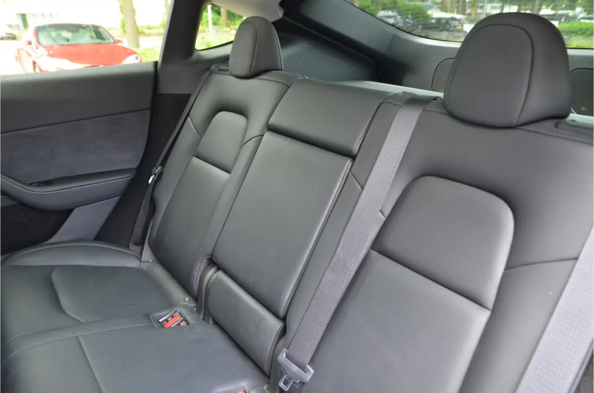 Performance AWD 75 kWh Trekhaak (max 1.600kg), AutoPilot3.0 Ryzen