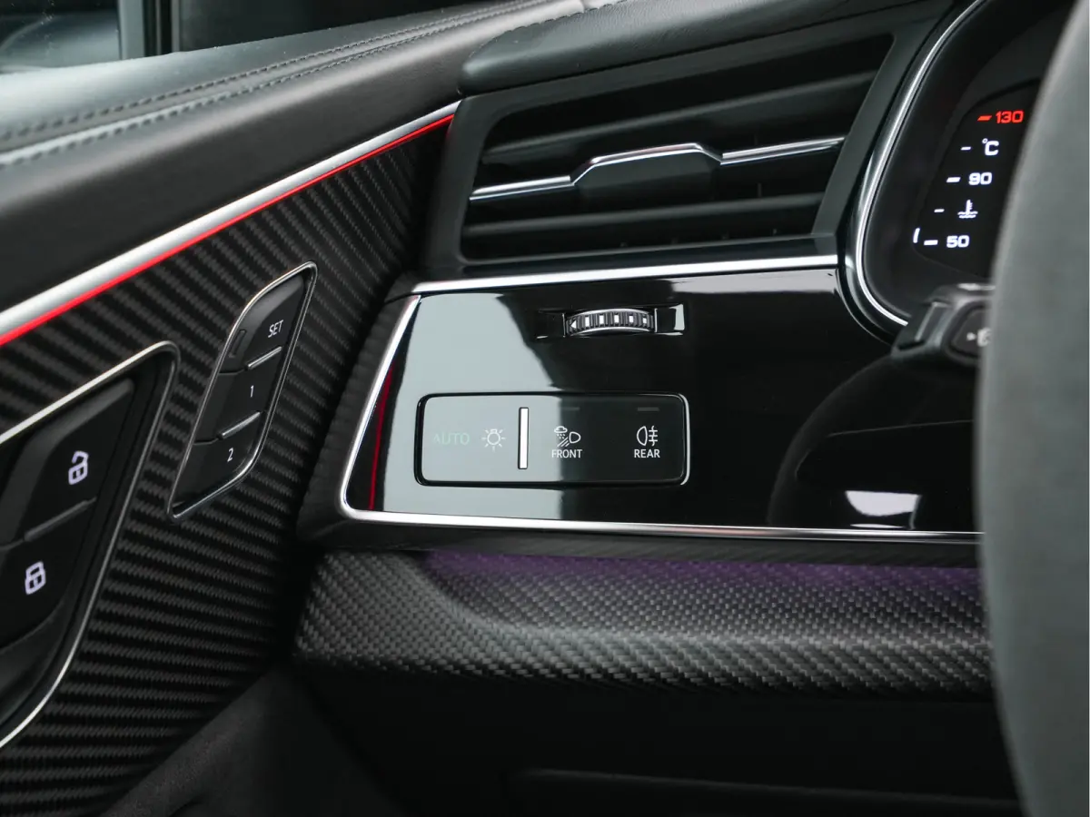 RS 4.0 TFSI Quattro * PANO | MILLTEK-EXHAUST | CERAMIC-BRAKES | CARBON-PACK | LEATHER | MEMORY-PACK | 4-WHEEL-STEERING | AIRSUSPENSION | BANG&OLUFSEN | ADAPTIVE-CRUISE | BLINDSPOT | TOPVIEW 