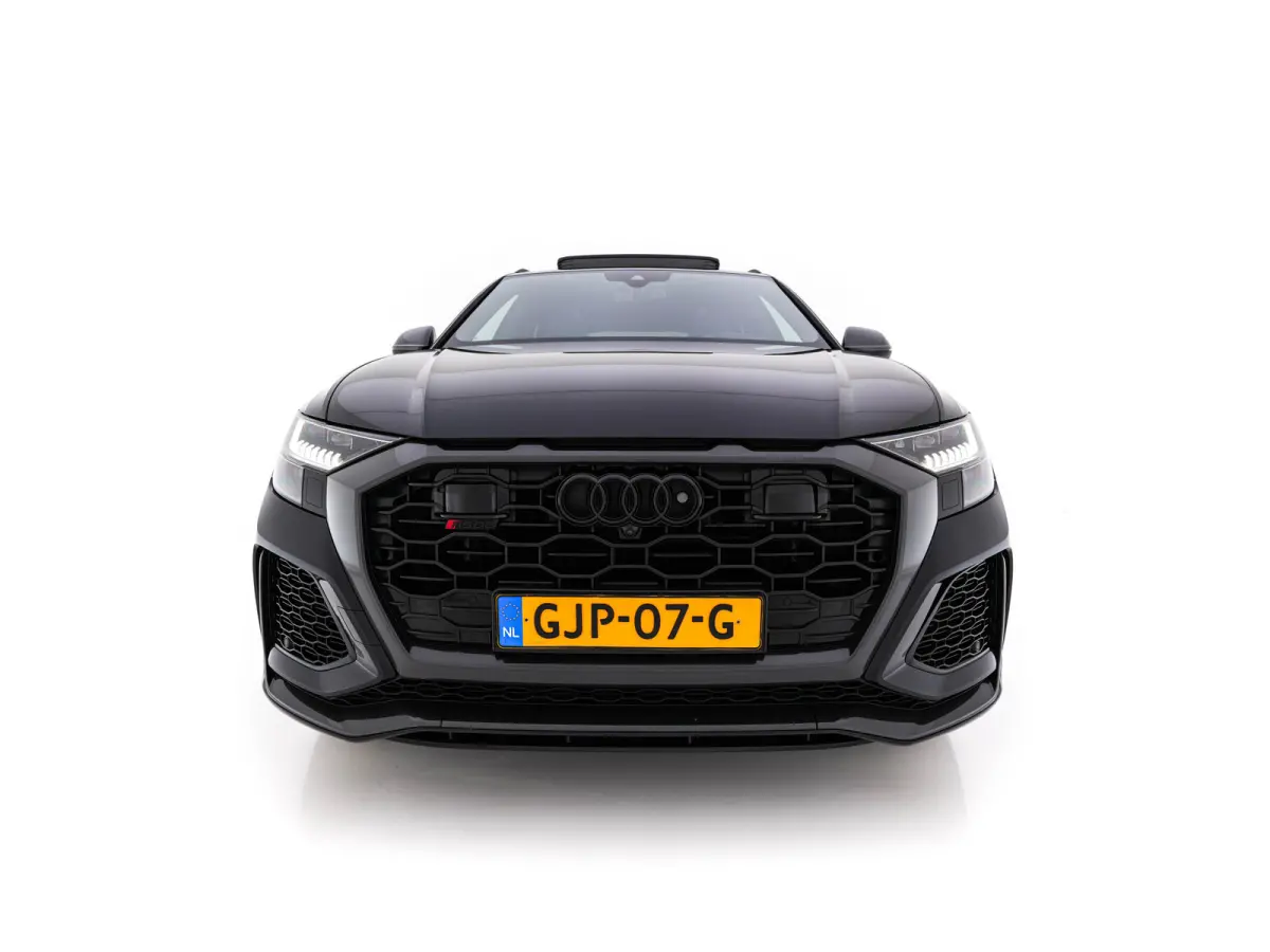 RS 4.0 TFSI Quattro * PANO | MILLTEK-EXHAUST | CERAMIC-BRAKES | CARBON-PACK | LEATHER | MEMORY-PACK | 4-WHEEL-STEERING | AIRSUSPENSION | BANG&OLUFSEN | ADAPTIVE-CRUISE | BLINDSPOT | TOPVIEW 
