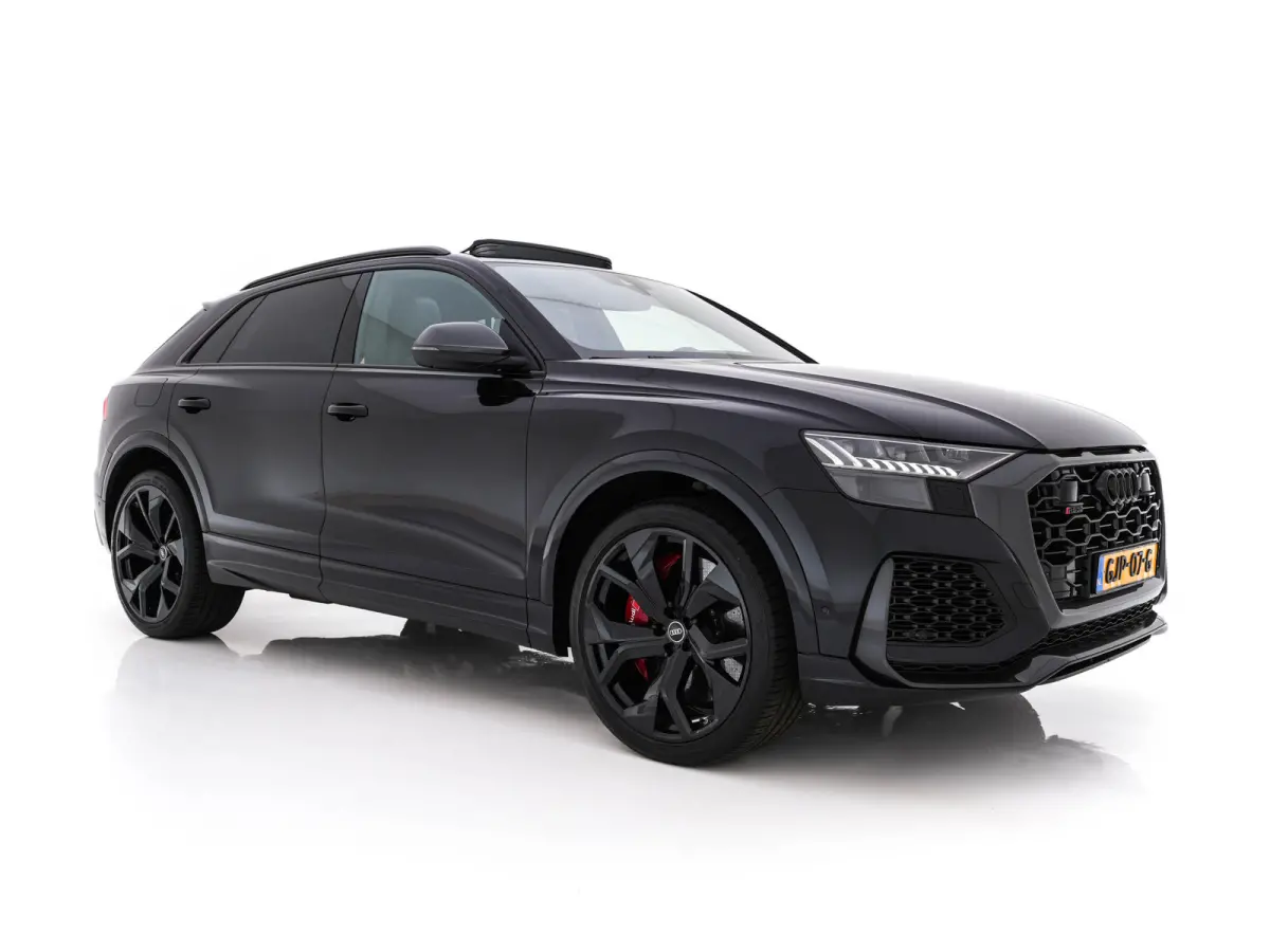 RS 4.0 TFSI Quattro * PANO | MILLTEK-EXHAUST | CERAMIC-BRAKES | CARBON-PACK | LEATHER | MEMORY-PACK | 4-WHEEL-STEERING | AIRSUSPENSION | BANG&OLUFSEN | ADAPTIVE-CRUISE | BLINDSPOT | TOPVIEW 