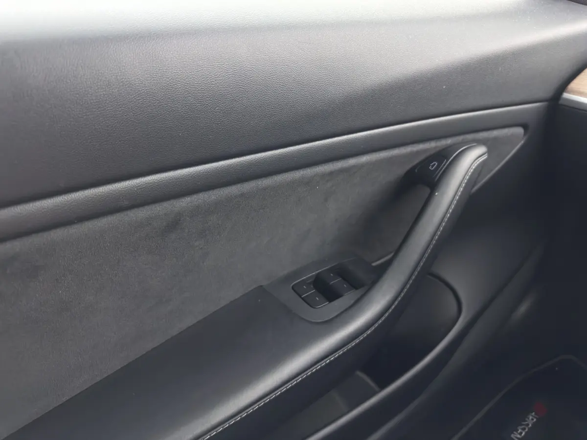 Long Range AWD 75 kWh [3-Fase-11kW ] {SoH-82%} Aut. *PANO | AUTOPILOT | LEATHER | TOWBAR | KEYLESS | FULL-LED | MEMORY-PACK | TOPVIEW | DAB | CARPLAY | DIGI-COCKPIT | LANE-ASSIST | HEATED-CO