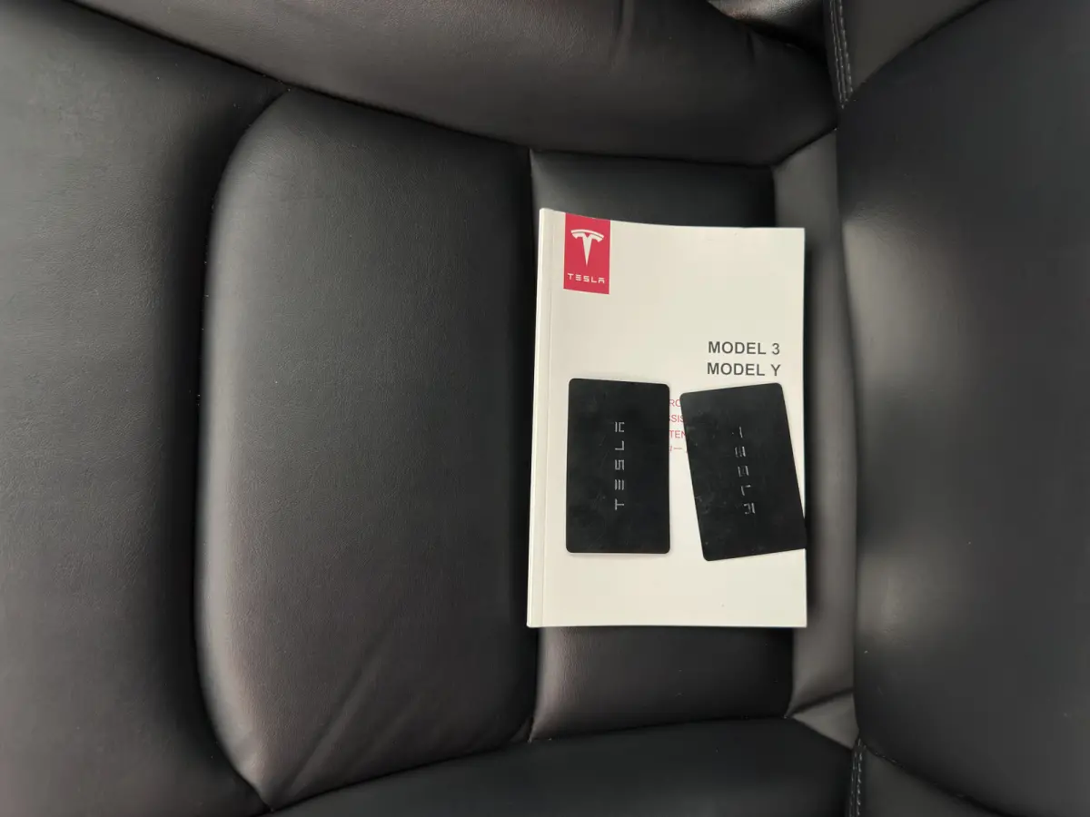 Long Range AWD 75 kWh [3-Fase-11kW ] {SoH-82%} Aut. *PANO | AUTOPILOT | LEATHER | TOWBAR | KEYLESS | FULL-LED | MEMORY-PACK | TOPVIEW | DAB | CARPLAY | DIGI-COCKPIT | LANE-ASSIST | HEATED-CO