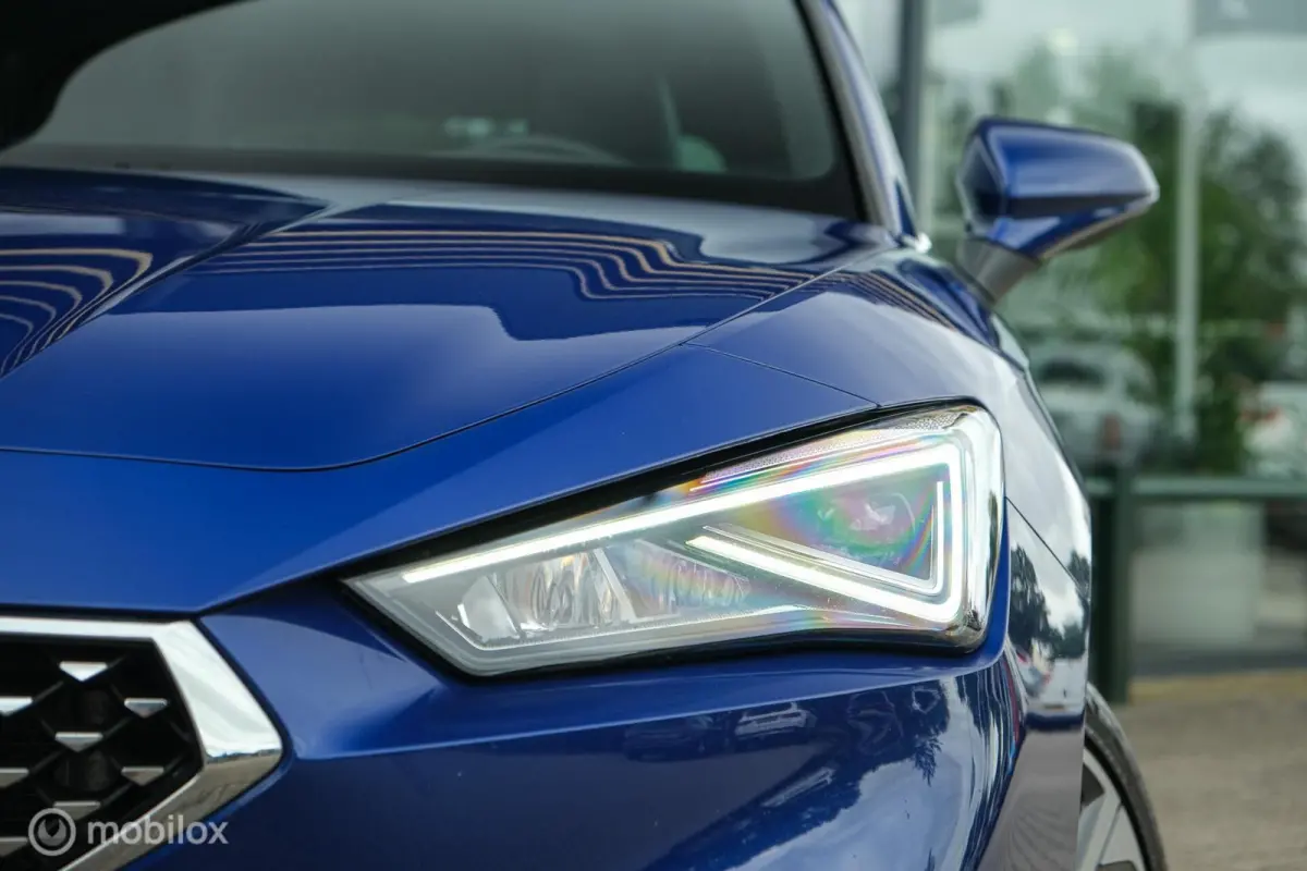 1.4 TSI eHybrid PHEV Xcellence | Stoelverwarming | Camera | PANO | Trekhaak | Ambient verlichting | ACC | 18 Inch | Digidash | LED | DAB+