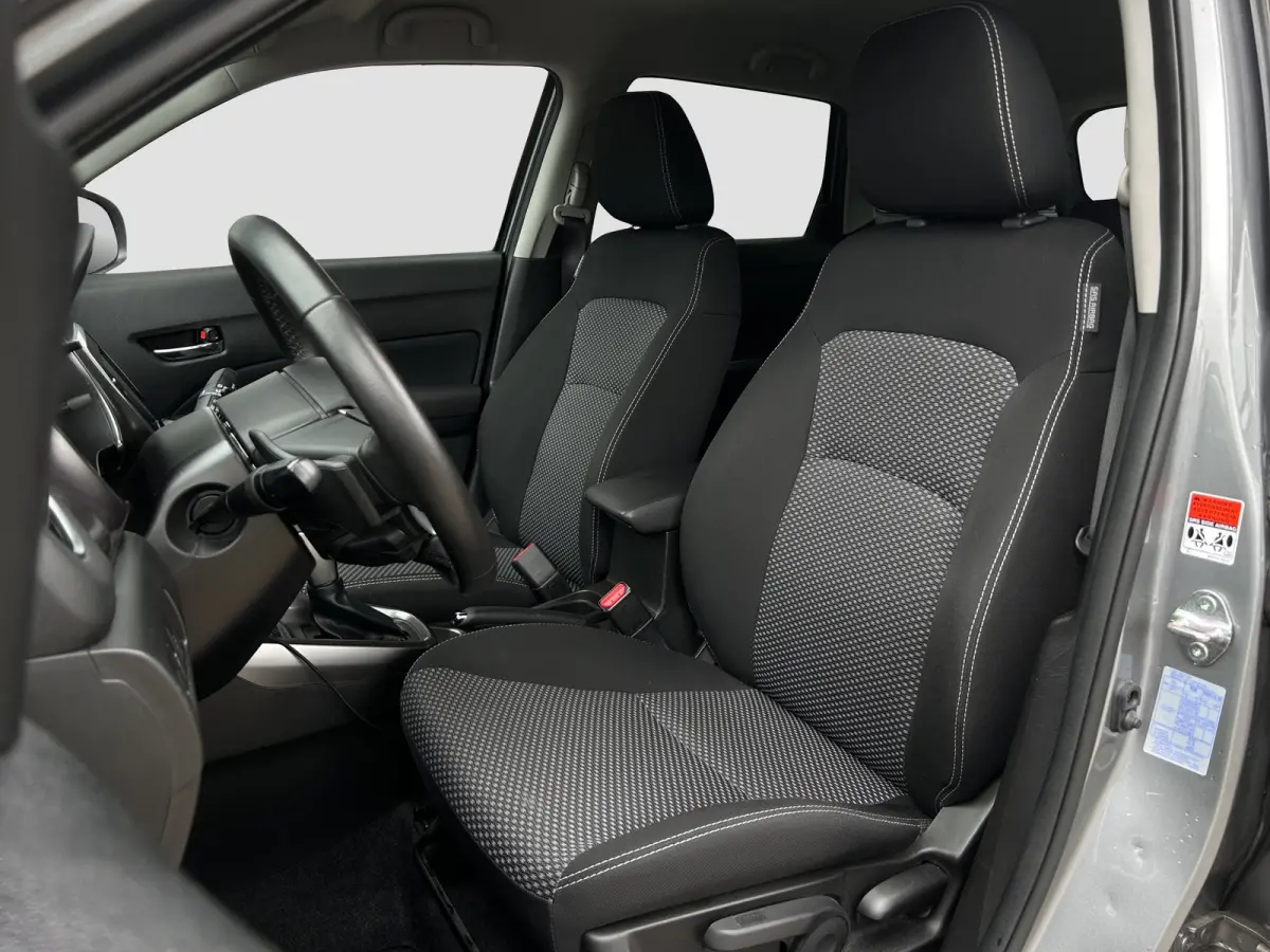 1.0 Boosterjet Select | Cruise Control | Camera | Stoelverwarming | CarPlay | Trekhaak |