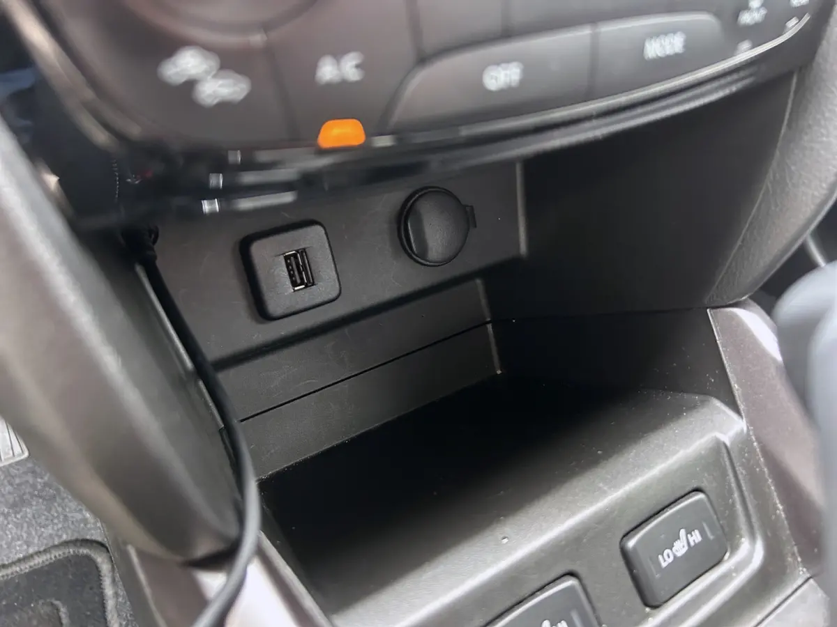 1.0 Boosterjet Select | Cruise Control | Camera | Stoelverwarming | CarPlay | Trekhaak |