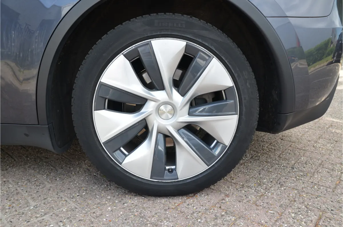Long Range AWD 75 kWh Trekhaak (1.600kg), AutoPilot3.0 Ryzen