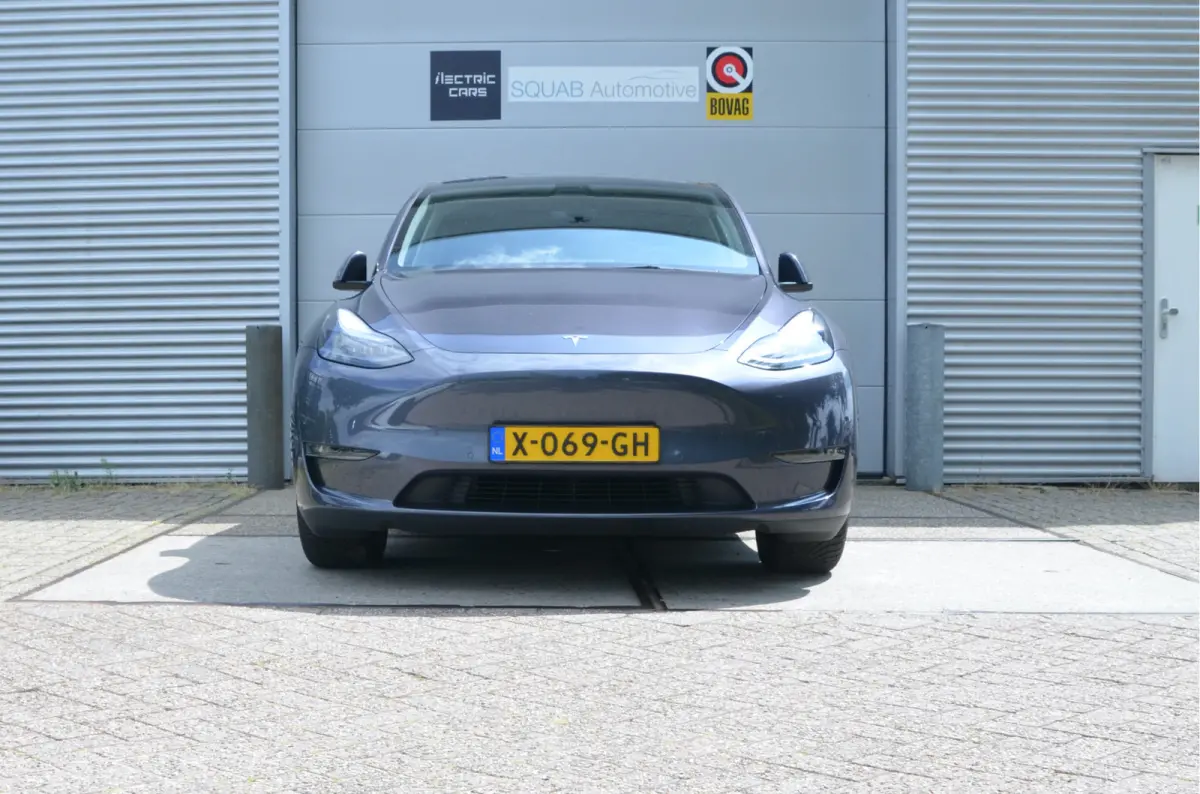 Long Range AWD 75 kWh Trekhaak (1.600kg), AutoPilot3.0 Ryzen