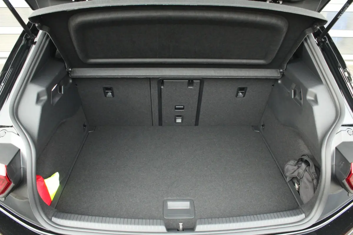 204pk Pro Limited Edition 59 kWh | Steunhaak | 360° Area View | 19" Velgen Wellington |