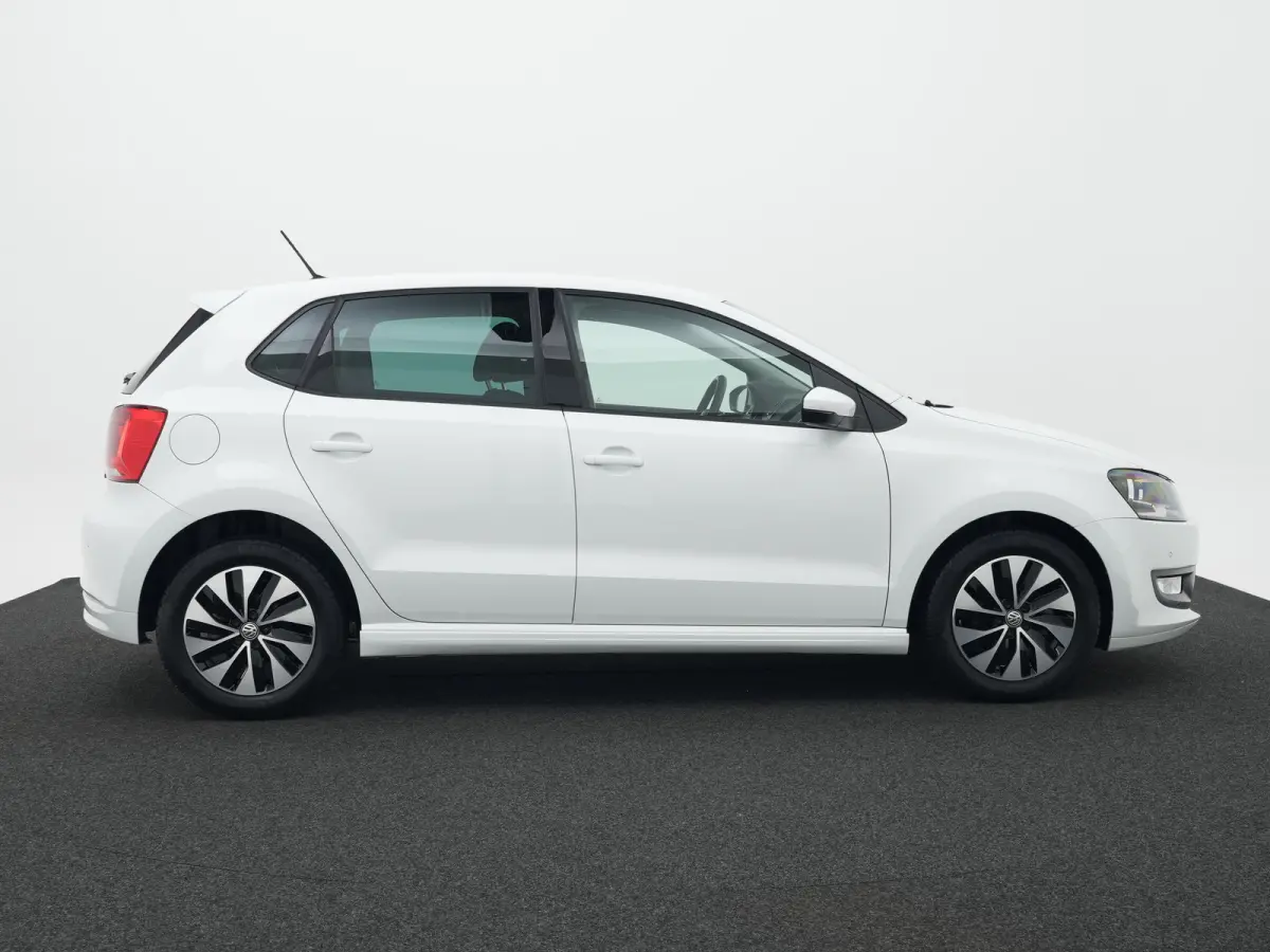 1.0 BlueMotion Edition | SLECHTS 28.000KM! | Airco | 1e eigenaar | 16" Lichtmetaal | Airco | Airco