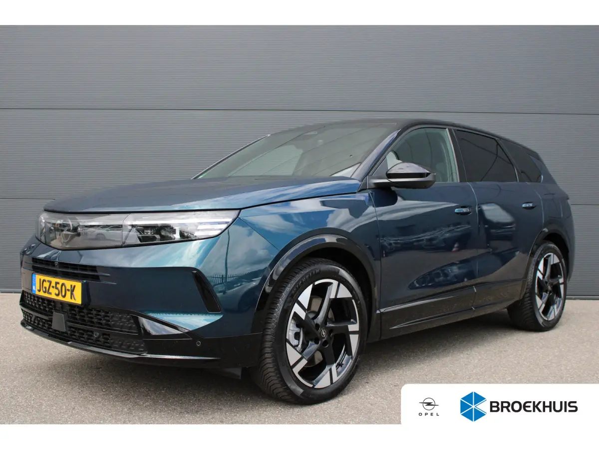 1.6 Turbo Plug-in-Hybrid GS | Panorama/schuifdak | Lederen bekleding | Massage | All season | 20 Inch lichtmetaal | Stoelverwarming |