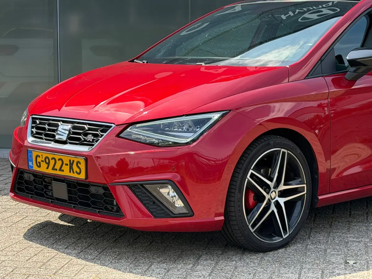 1.0 TSI FR Pano LED Virtual Camera Beats Carplay