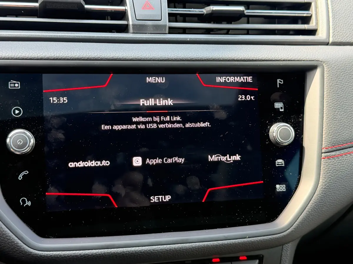 1.0 TSI FR Pano LED Virtual Camera Beats Carplay