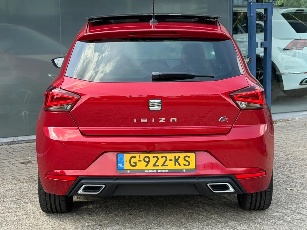 1.0 TSI FR Pano LED Virtual Camera Beats Carplay