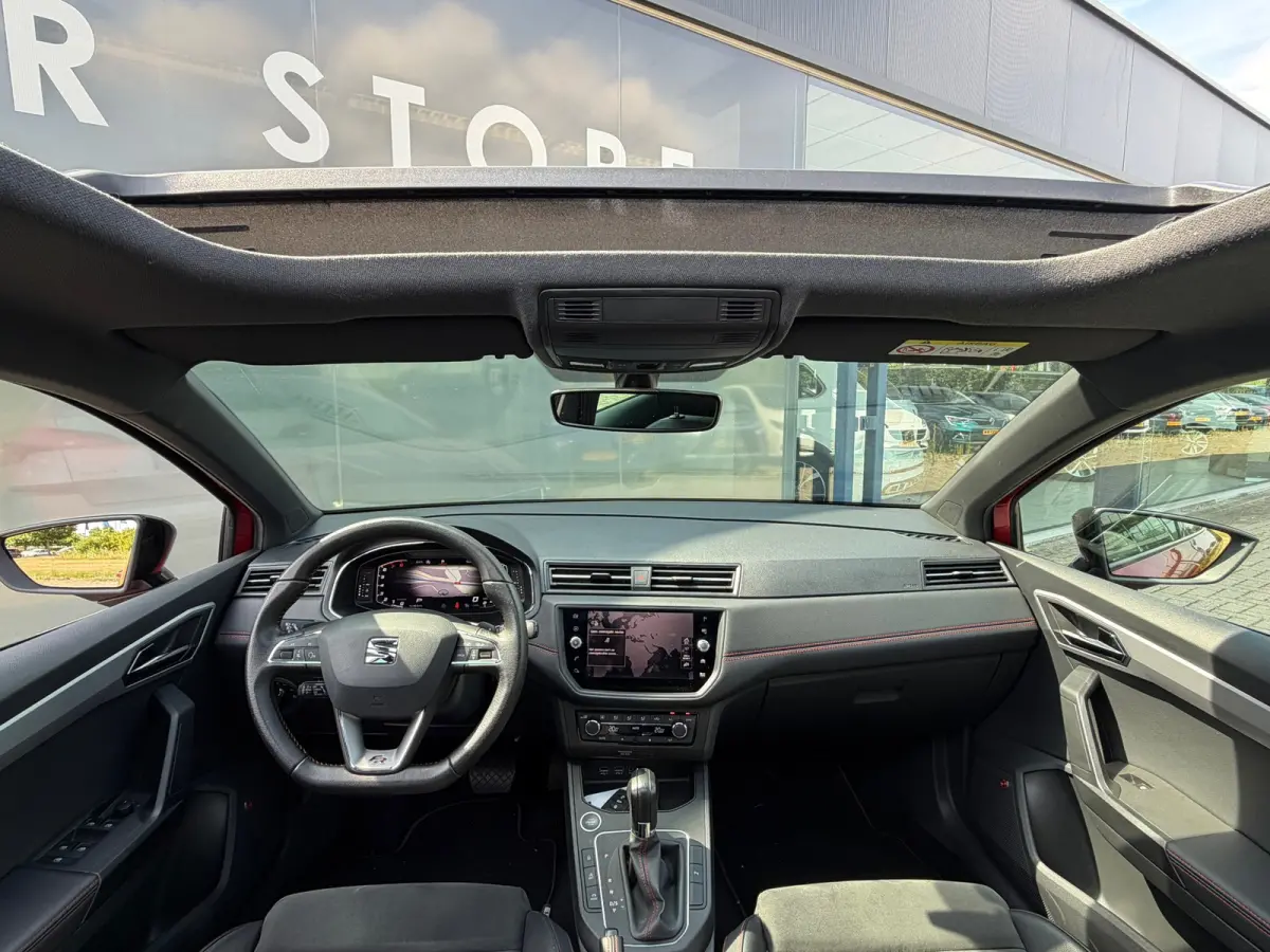 1.0 TSI FR Pano LED Virtual Camera Beats Carplay